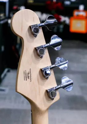 Squier - Sonic Bronco Bass, Laurel Fingerboard - Black 2